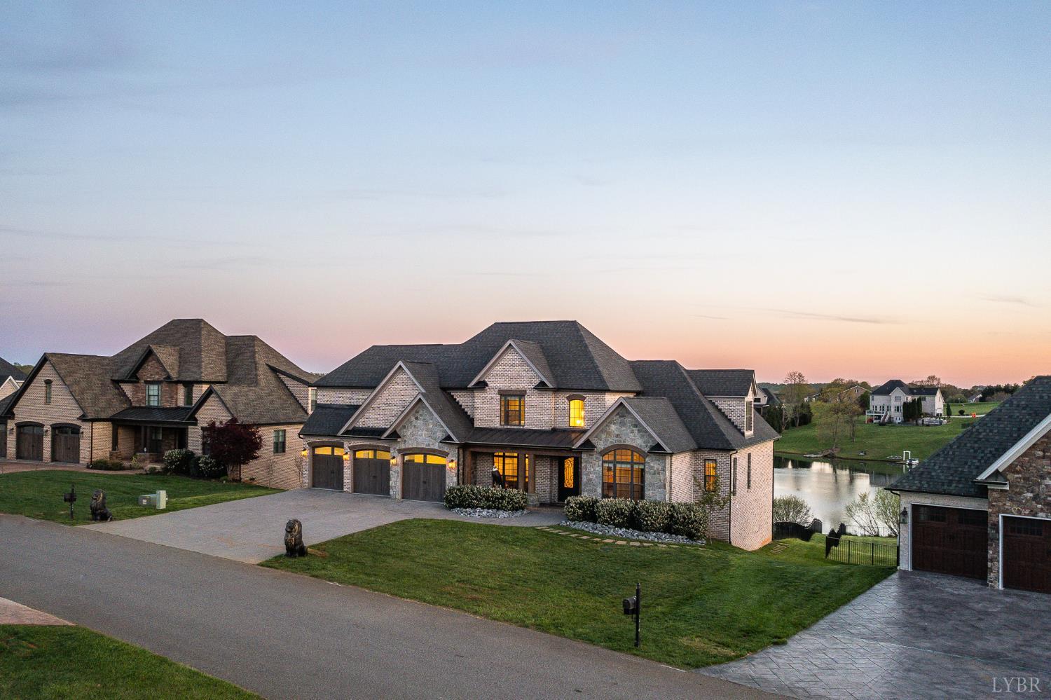 1698 Lake Manor Drive