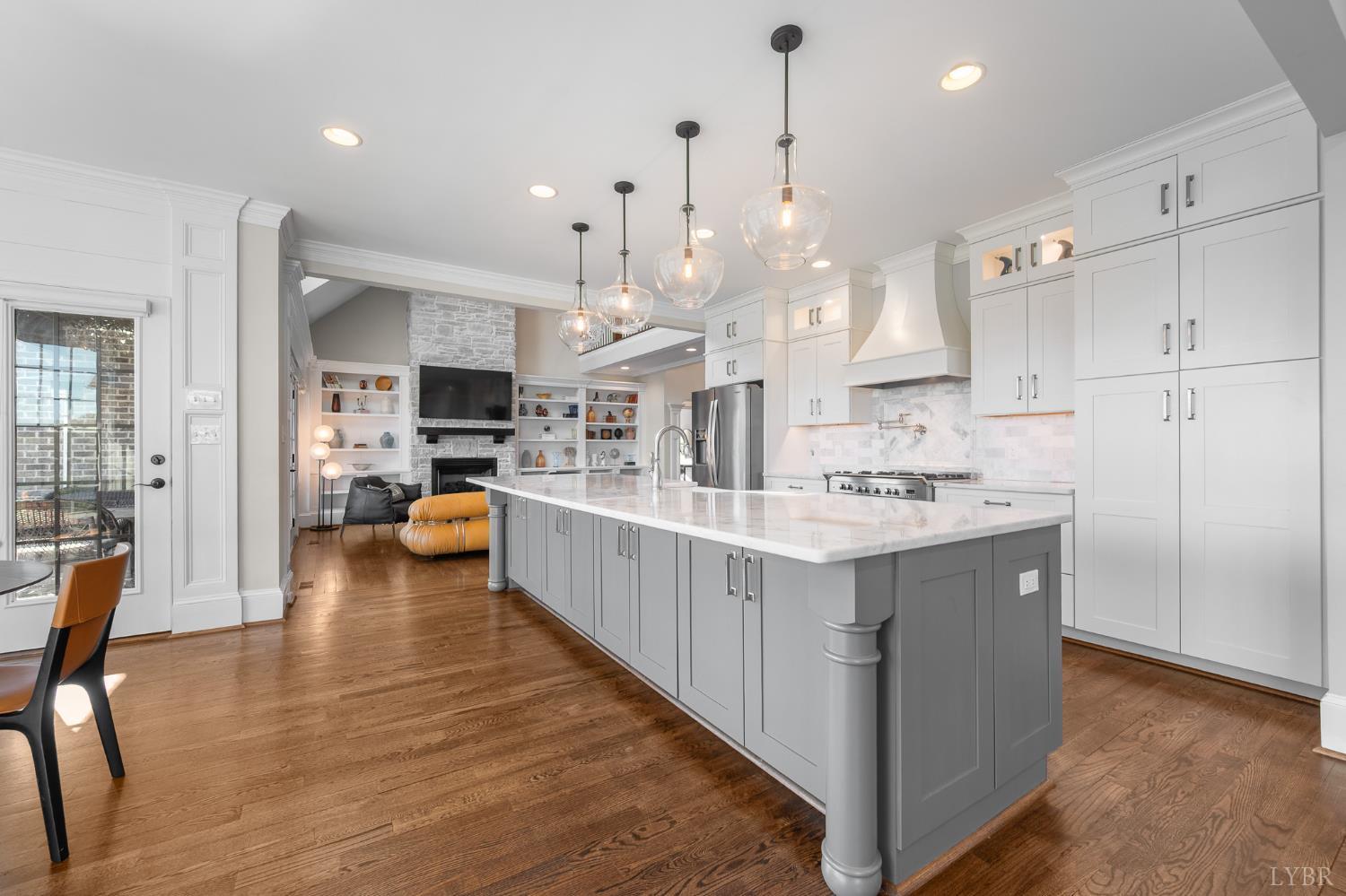 1698 Lake Manor Drive