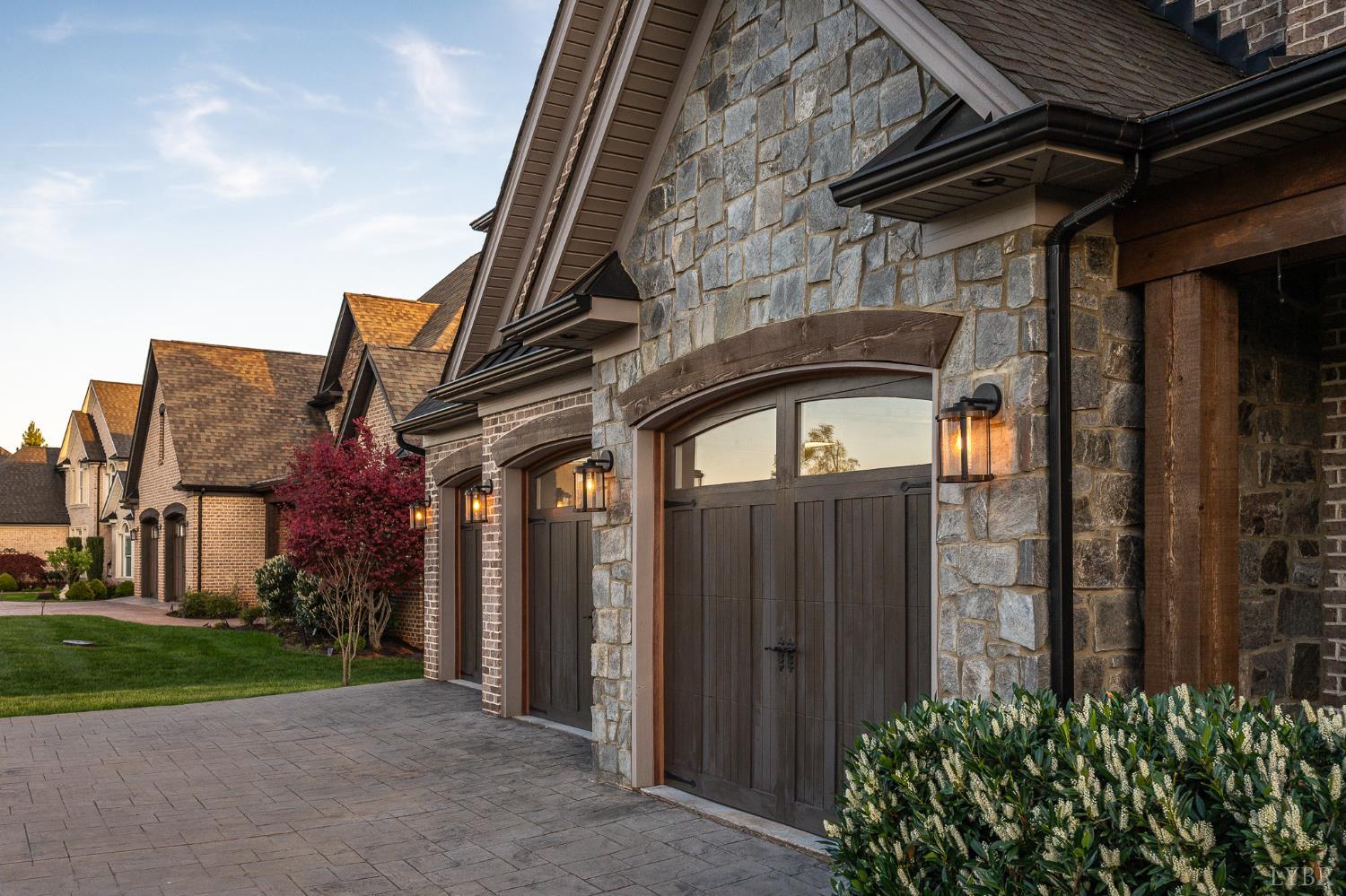 1698 Lake Manor Drive