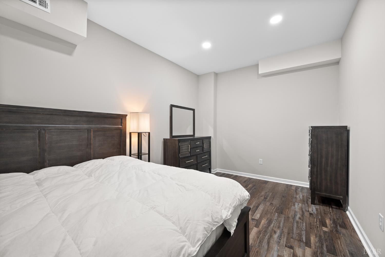 1698 Lake Manor Drive