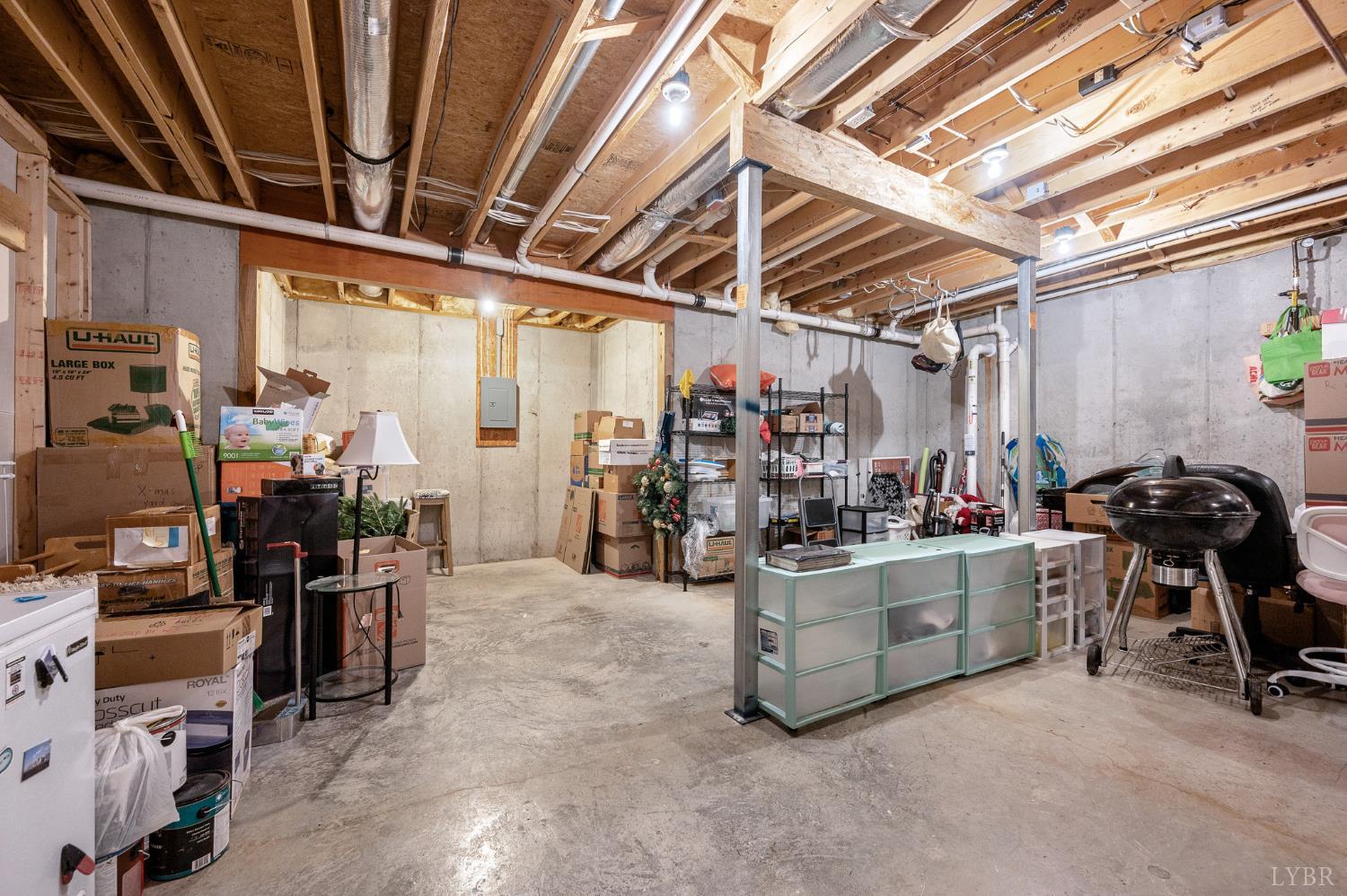 1227 Jefferson Dr W