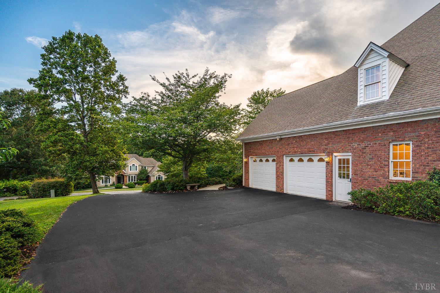 1227 Jefferson Dr W