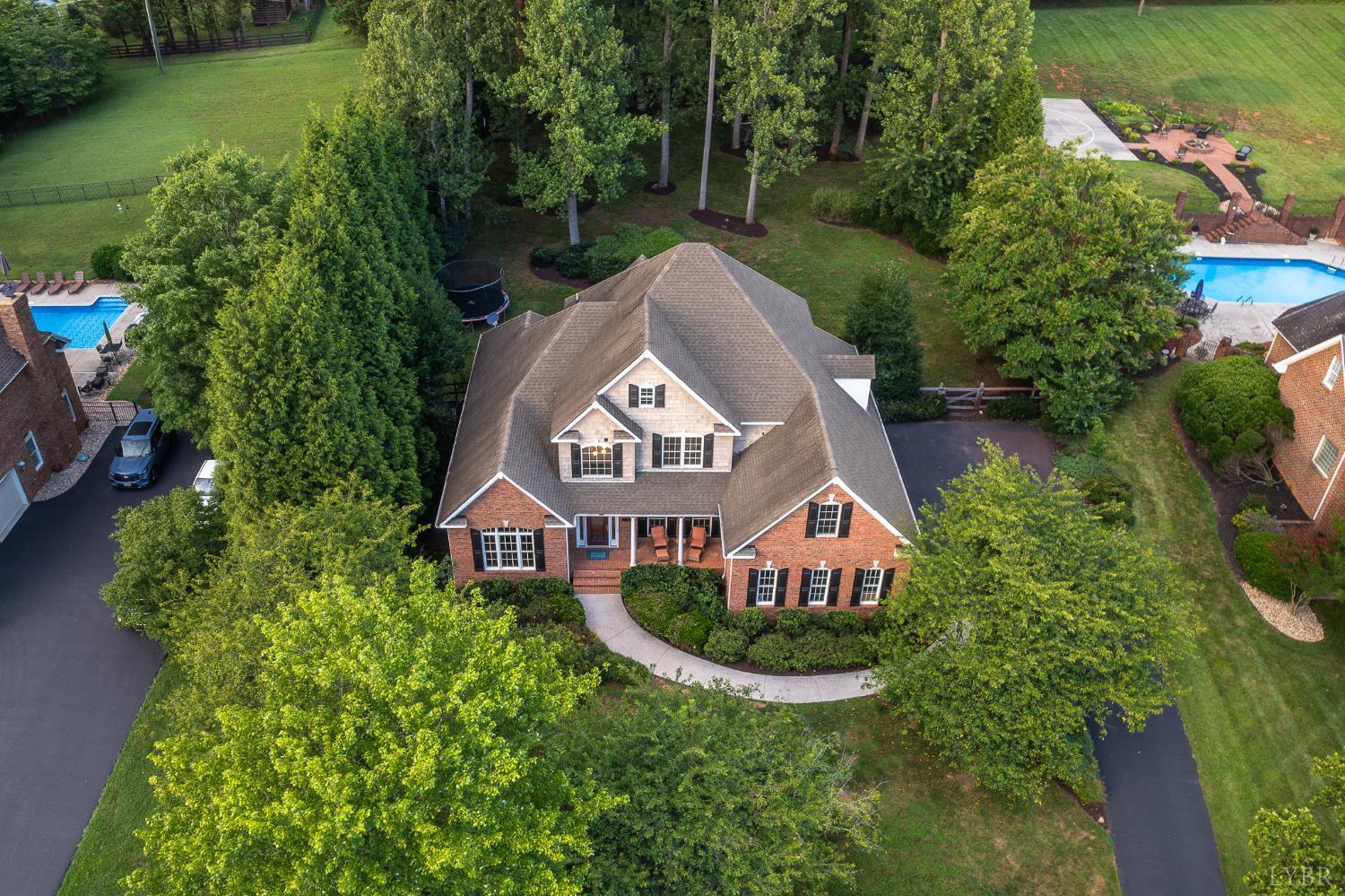 1227 Jefferson Dr W