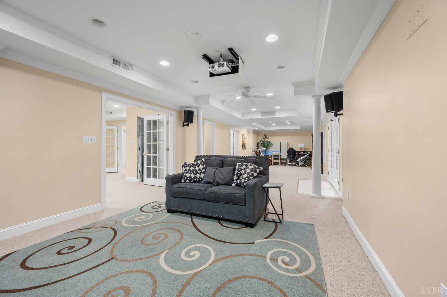 1227 Jefferson Dr W