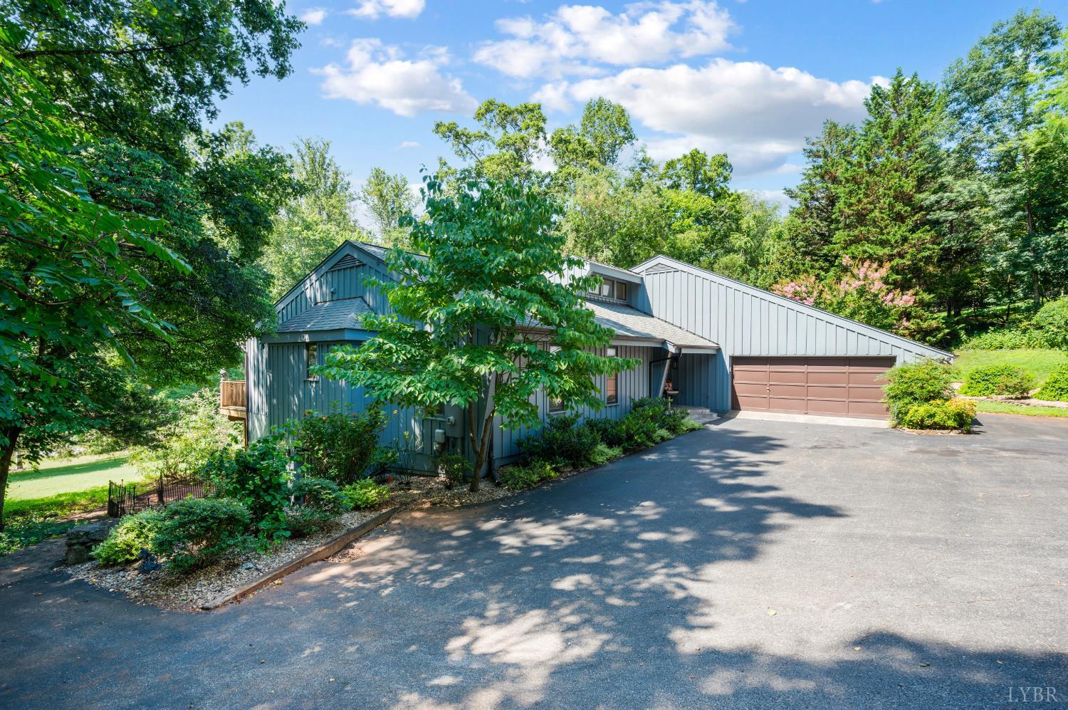 210 Huntingwood Boulevard