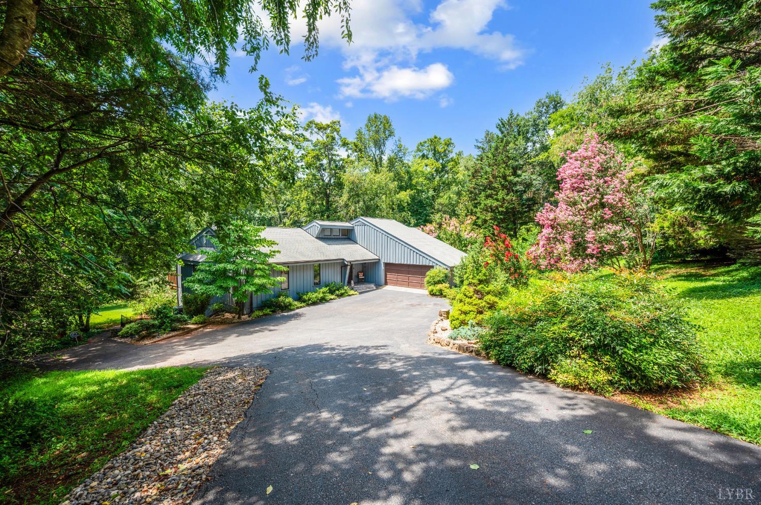 210 Huntingwood Boulevard