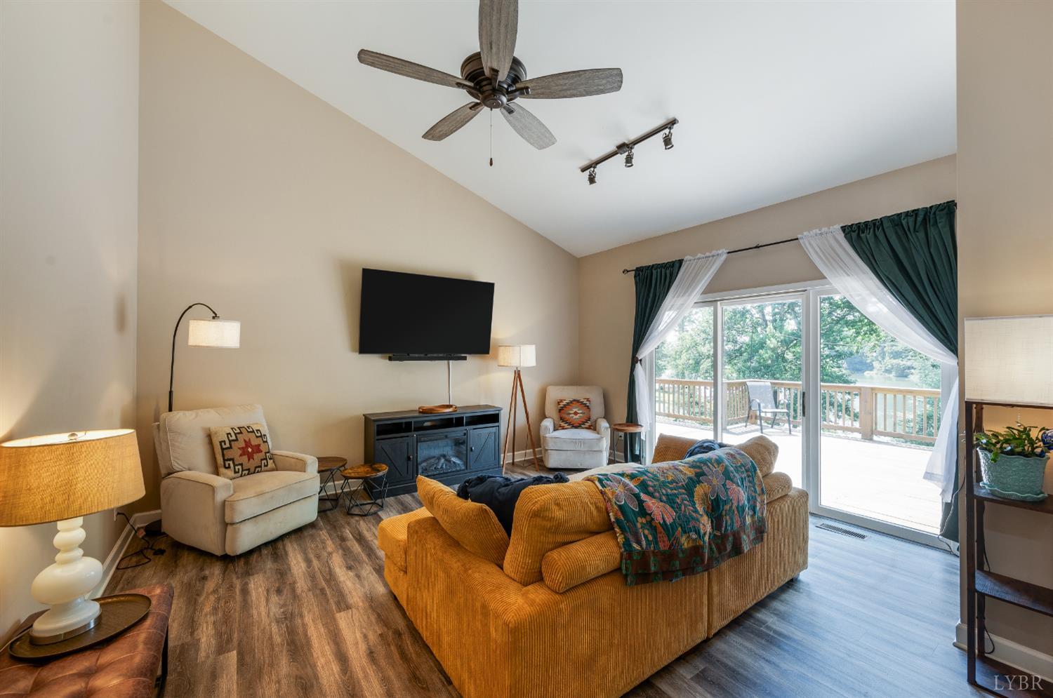 210 Huntingwood Boulevard