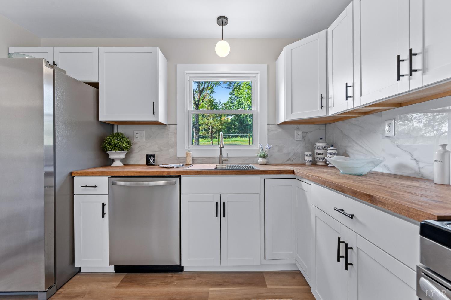 519 E Monitor Road