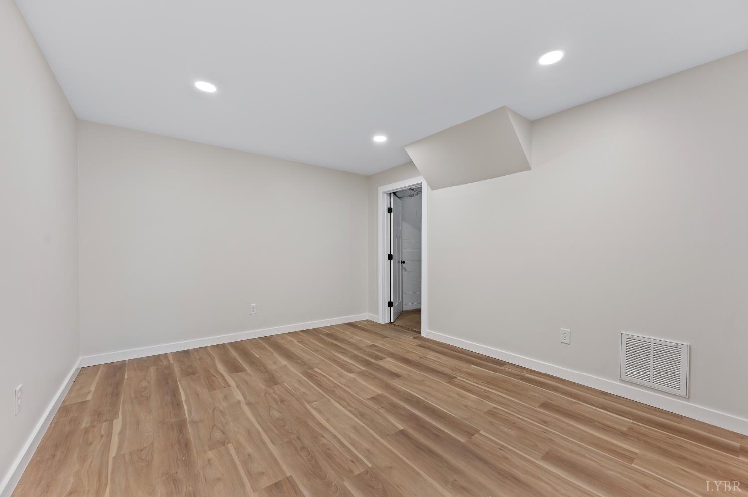 519 E Monitor Road