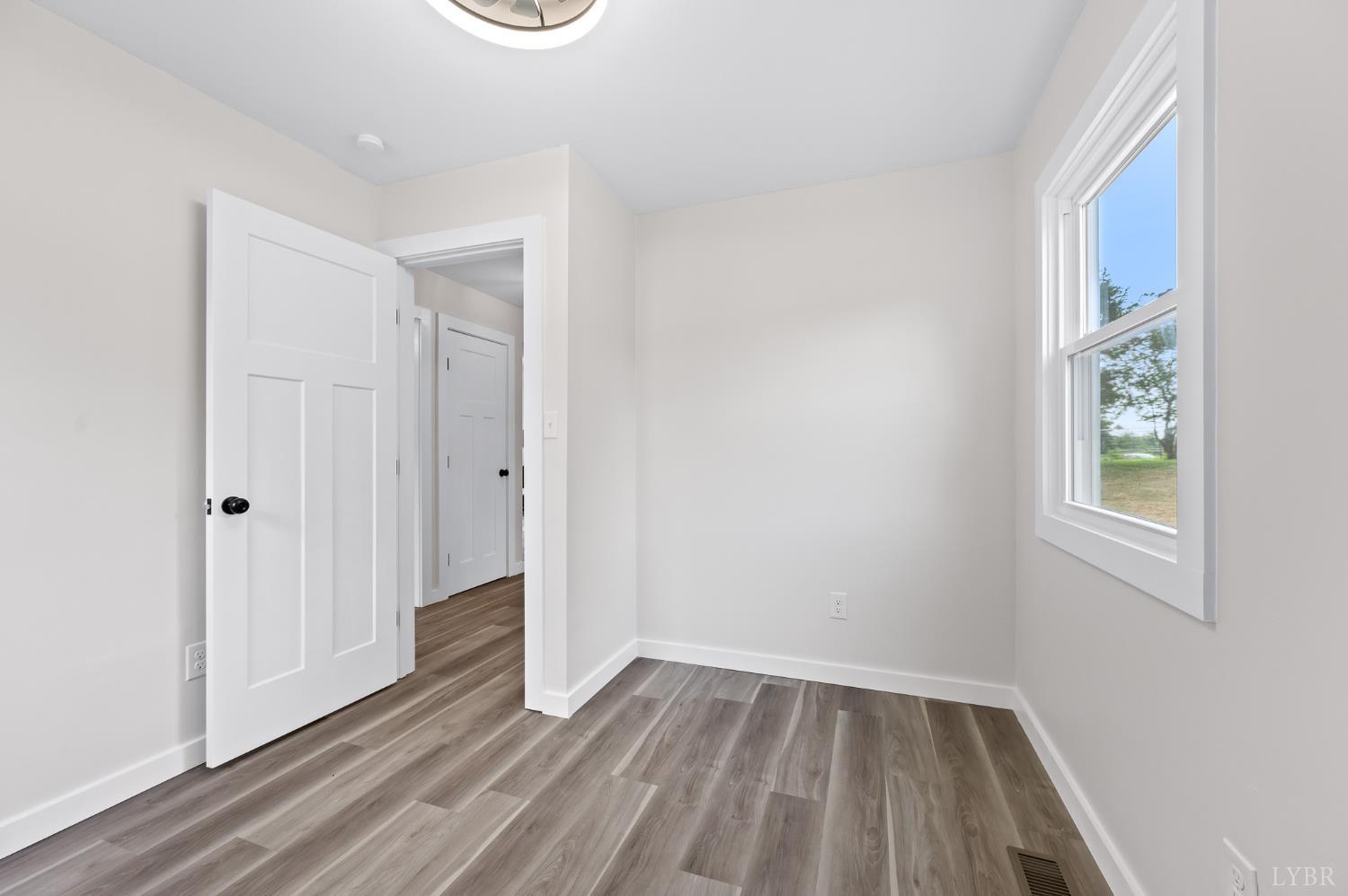 519 E Monitor Road
