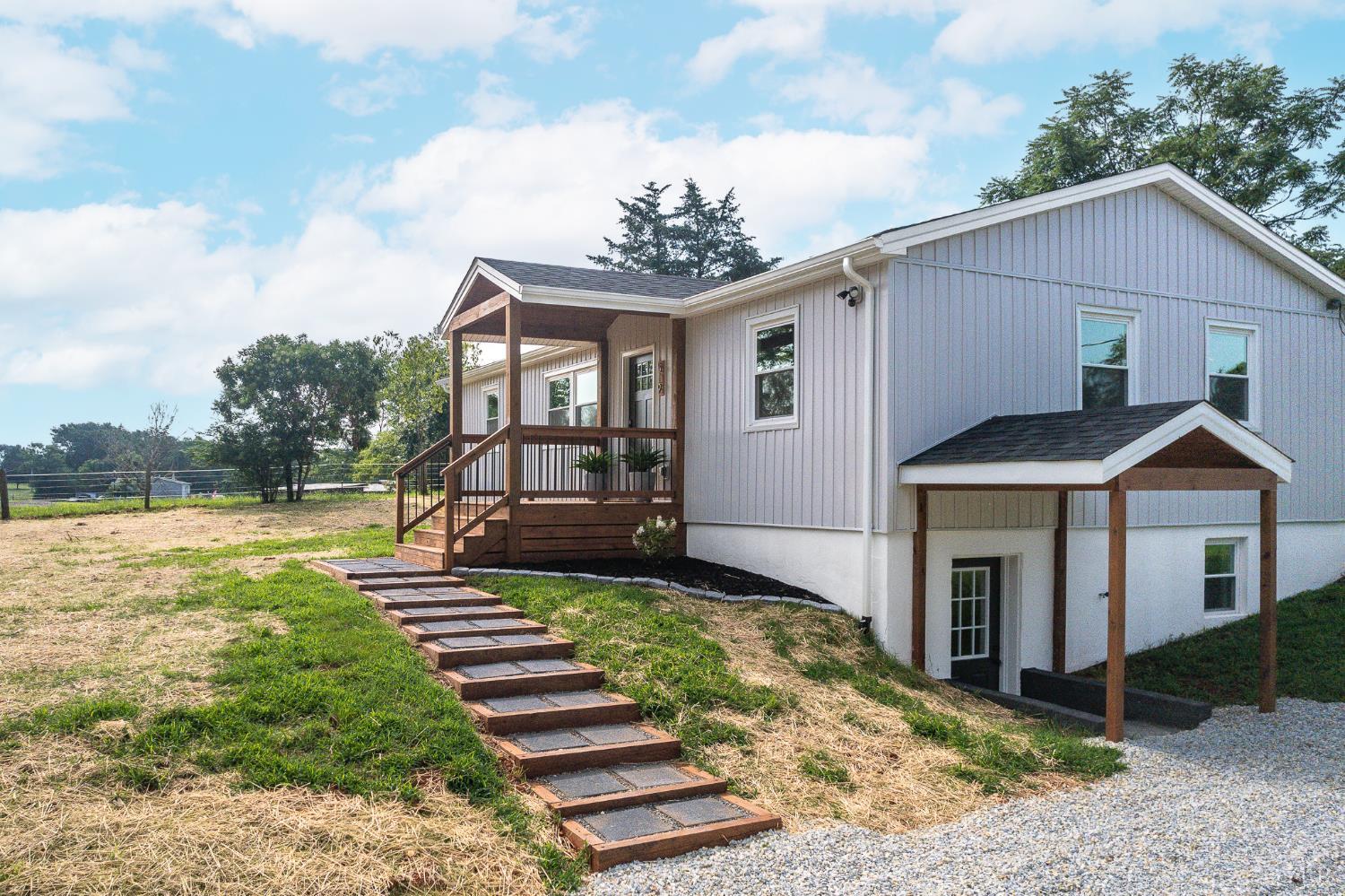 519 E Monitor Road