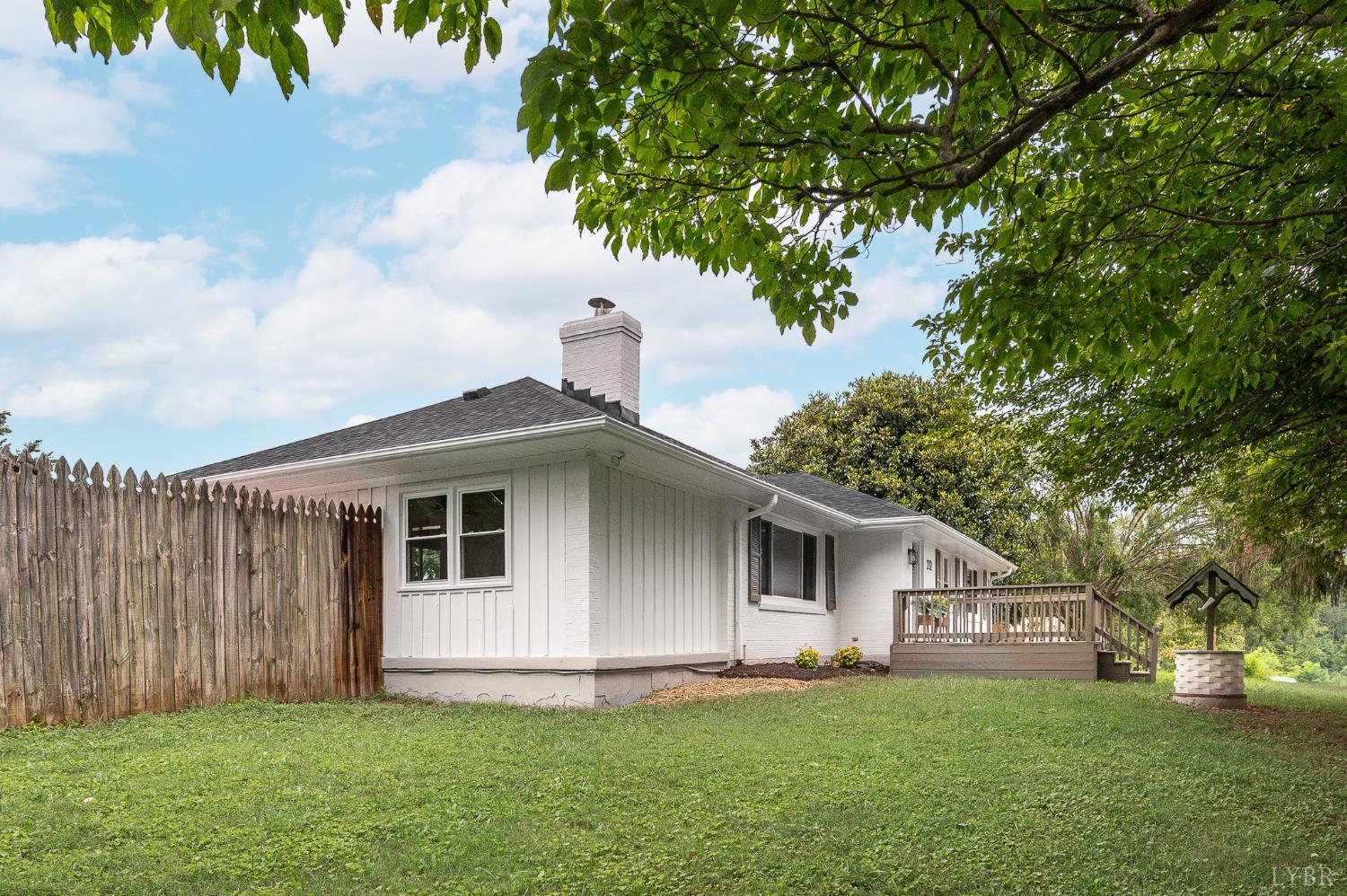 212 Roundelay Circle