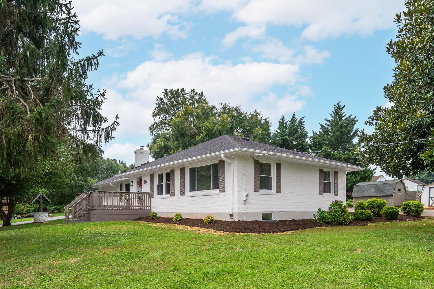 212 Roundelay Circle