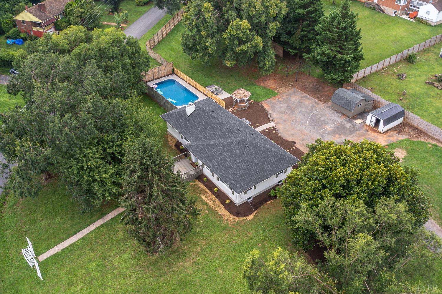 212 Roundelay Circle