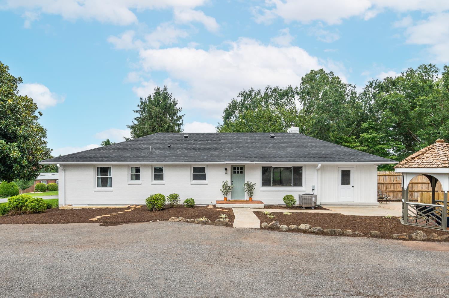 212 Roundelay Circle