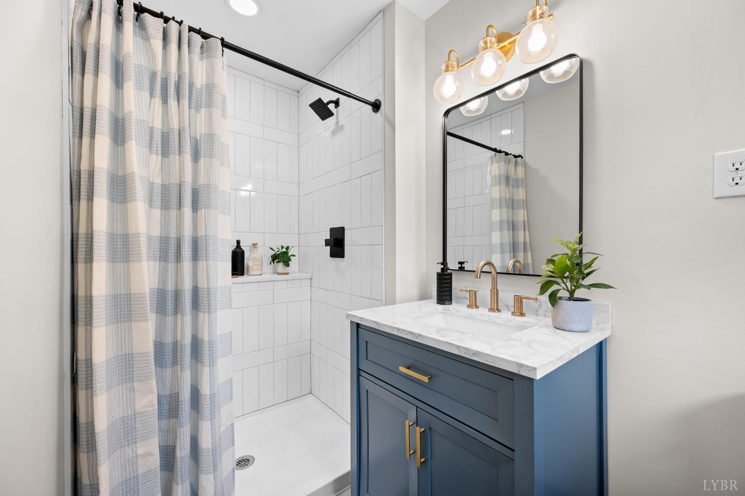 212 Roundelay Circle