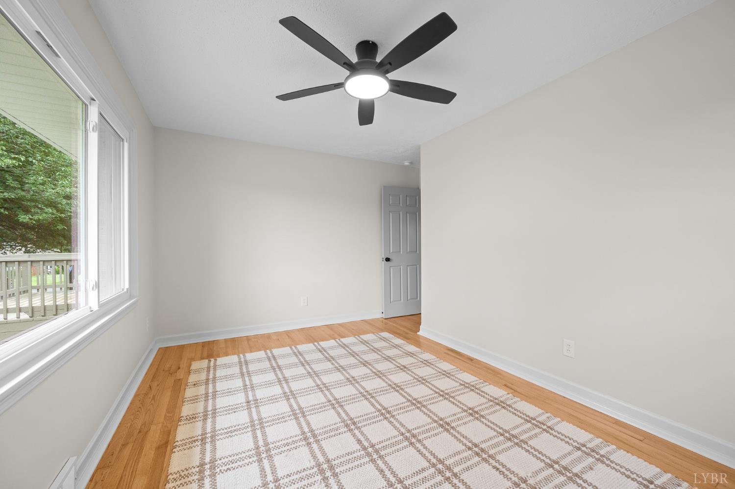 212 Roundelay Circle