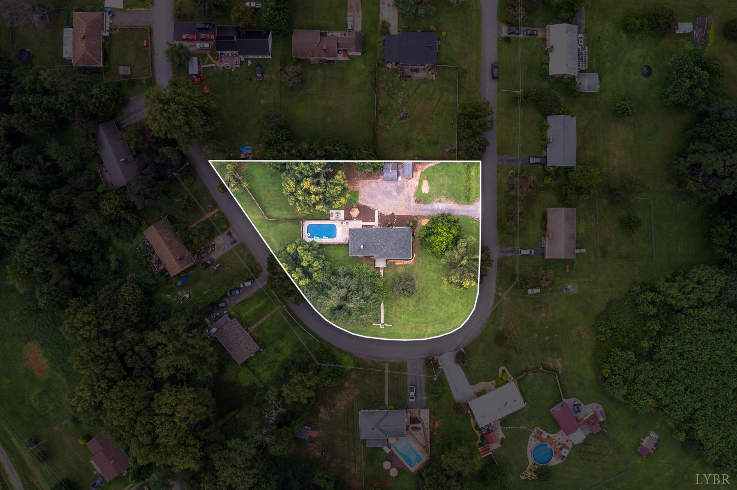 212 Roundelay Circle