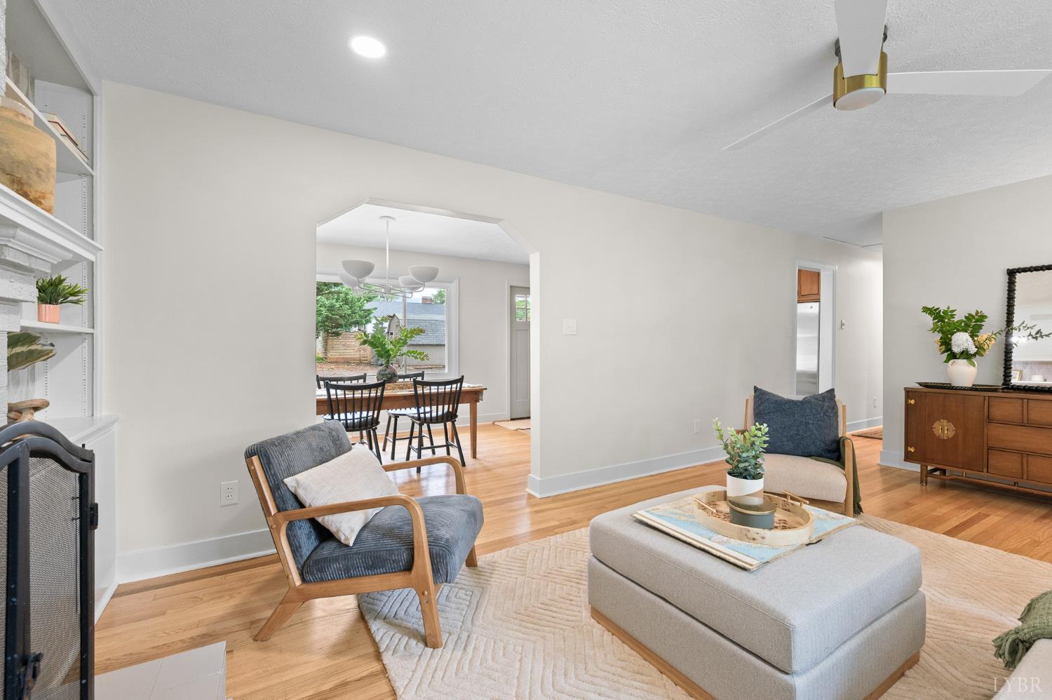 212 Roundelay Circle