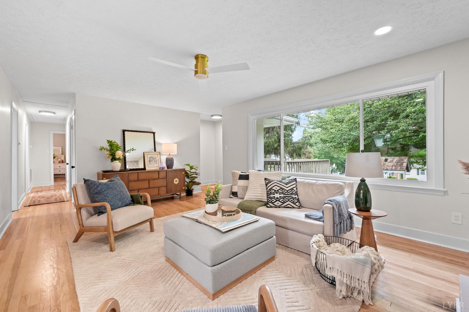 212 Roundelay Circle