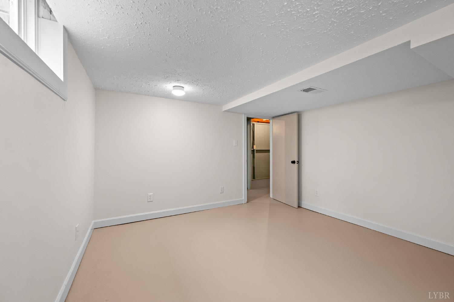 212 Roundelay Circle