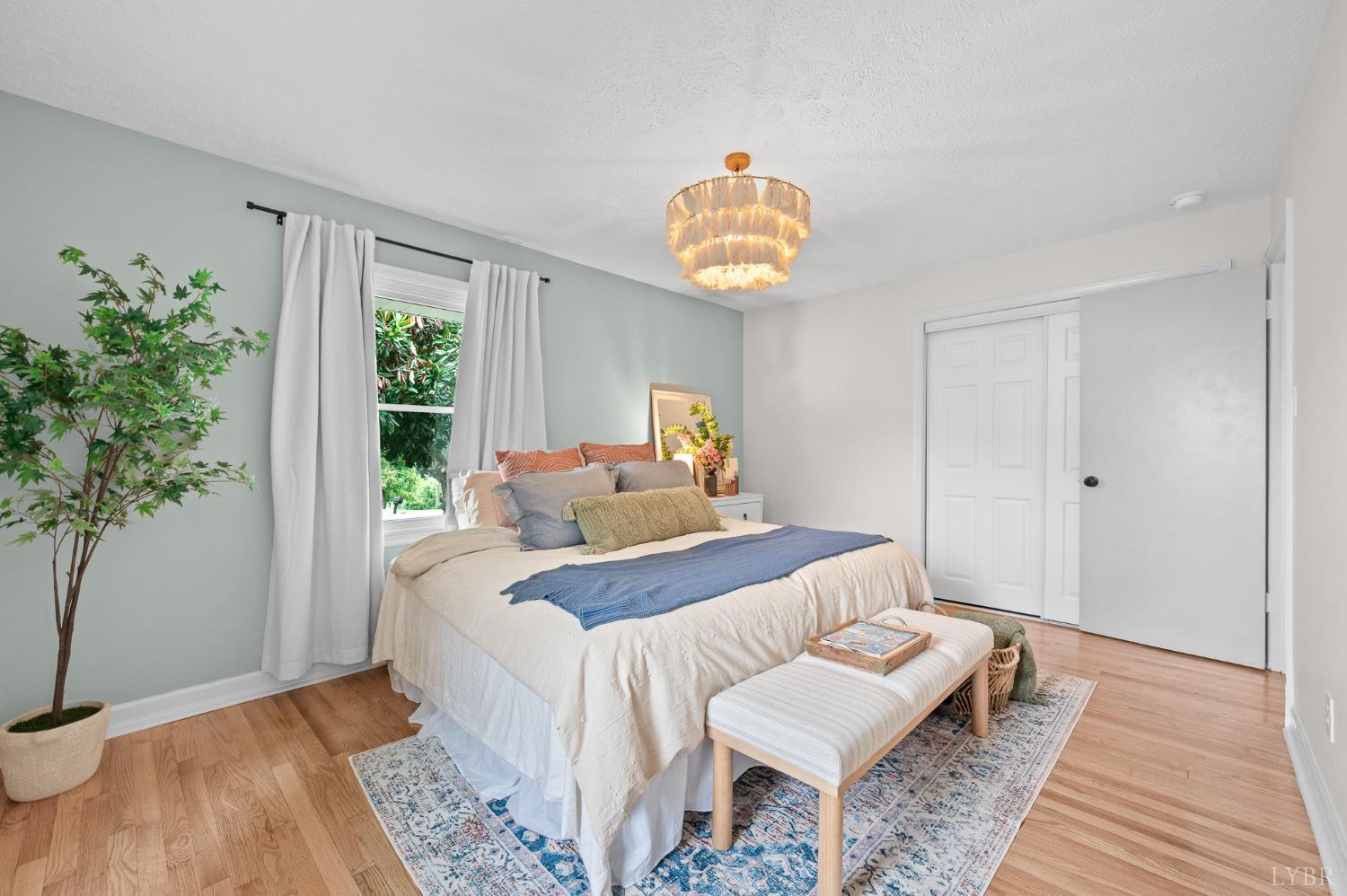 212 Roundelay Circle