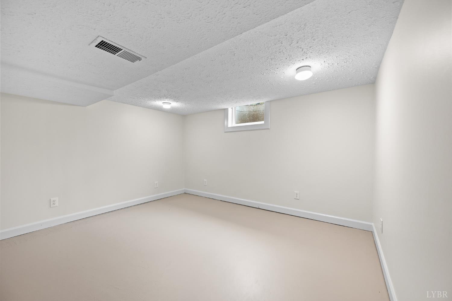 212 Roundelay Circle