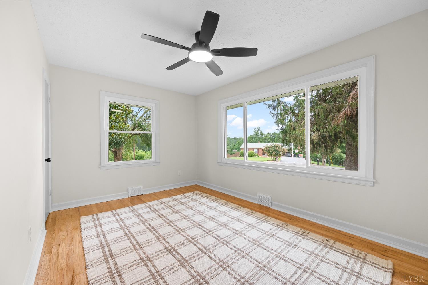 212 Roundelay Circle