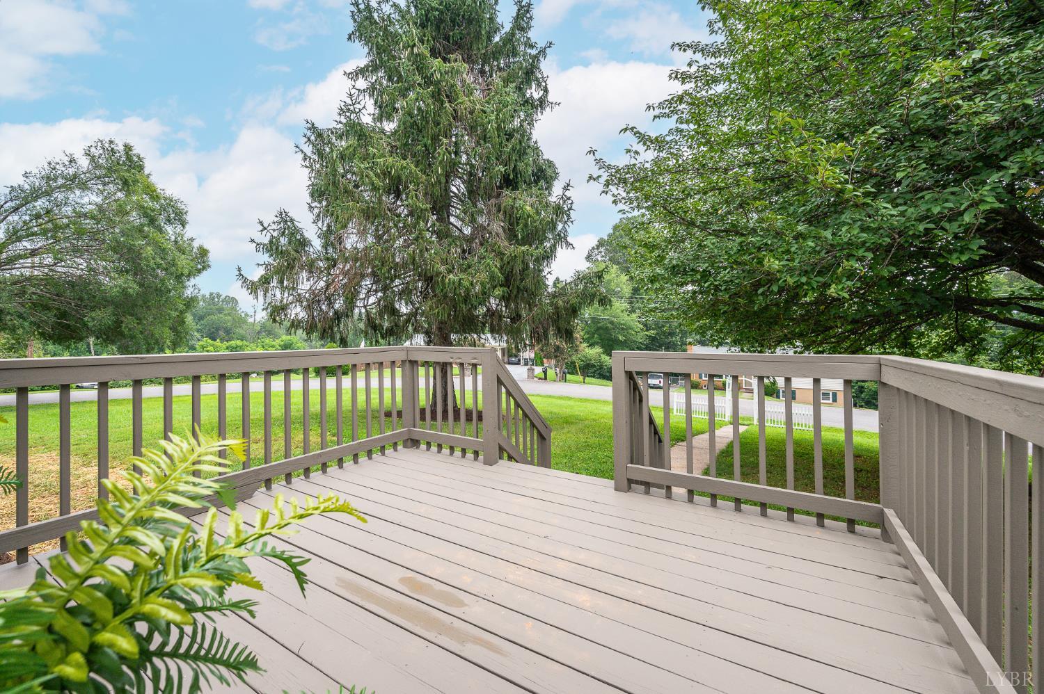 212 Roundelay Circle