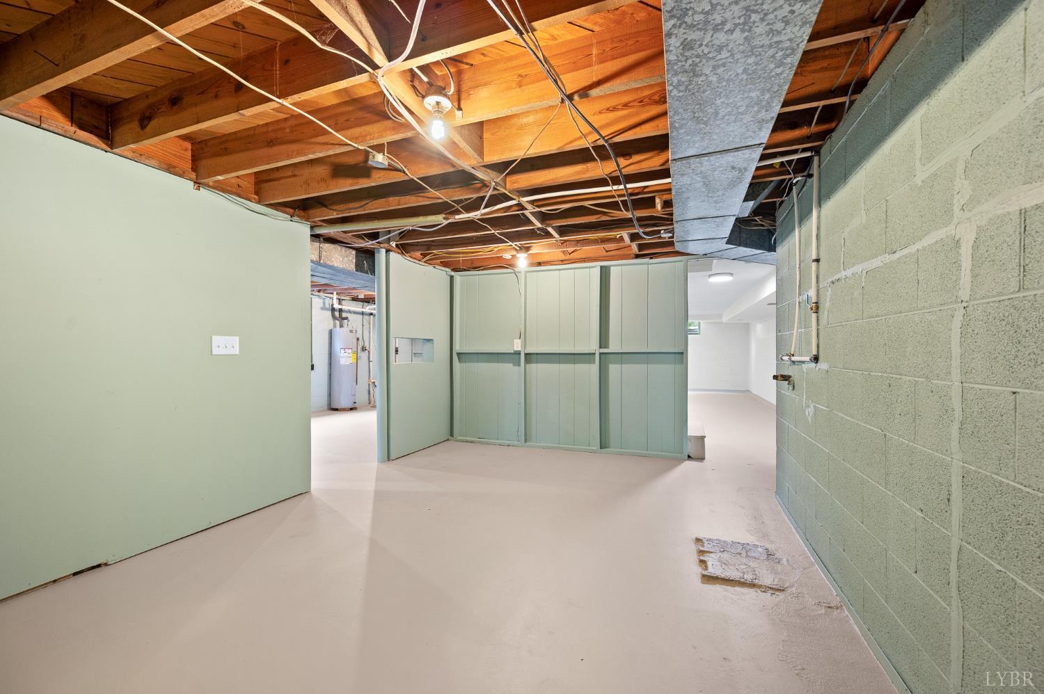 212 Roundelay Circle