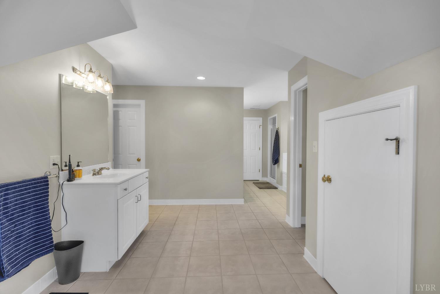 134 Beacon Hill Place