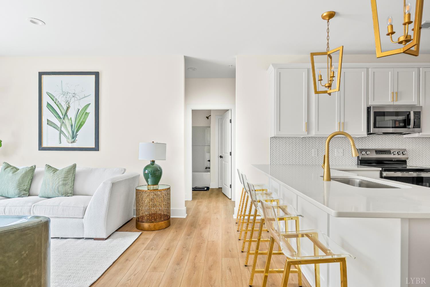 419 Rotunda Street 3007