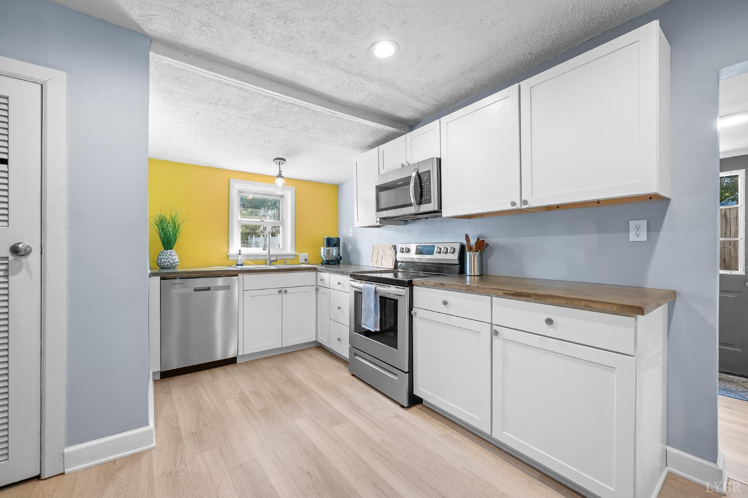 1206 10th Street