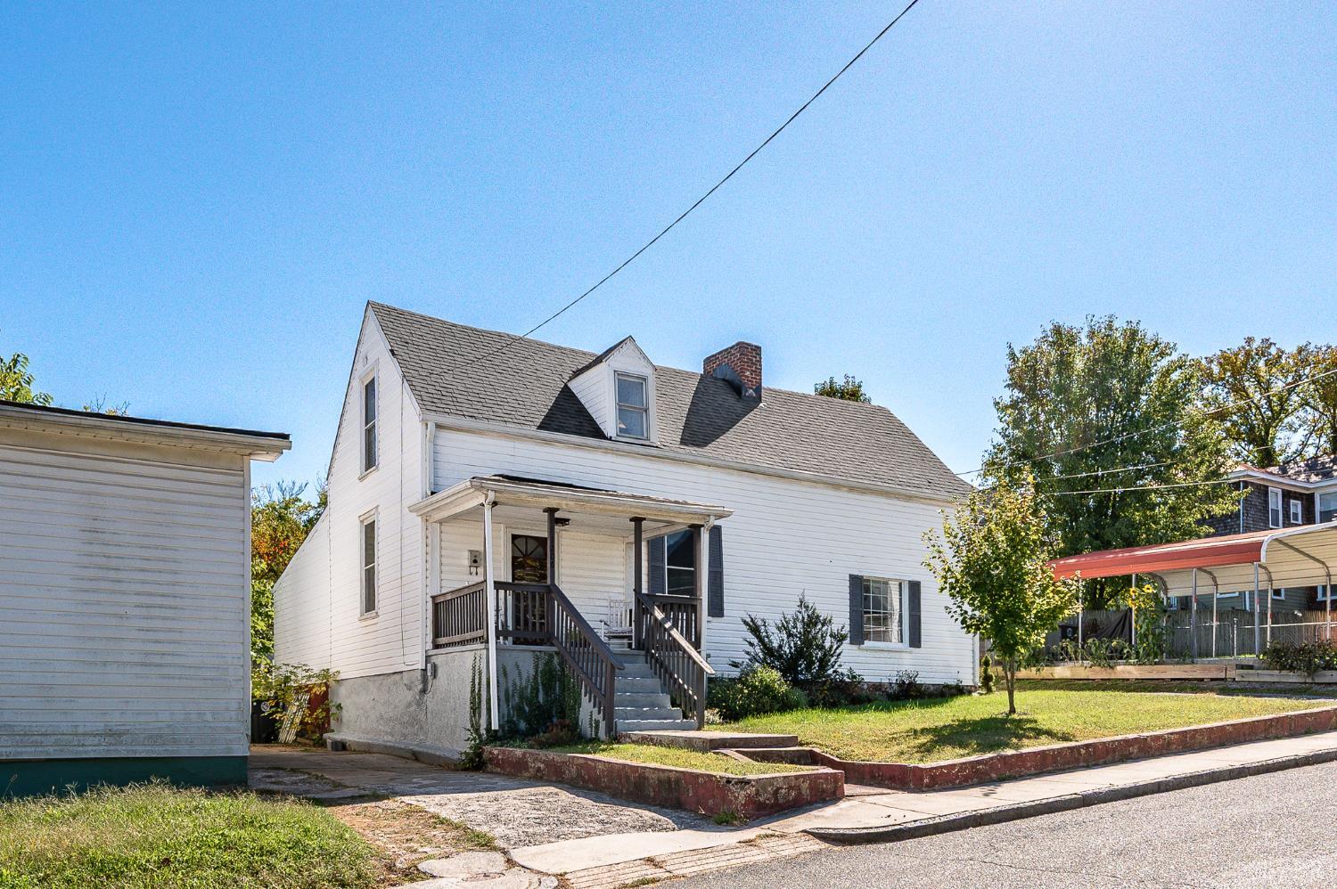 1206 10th Street