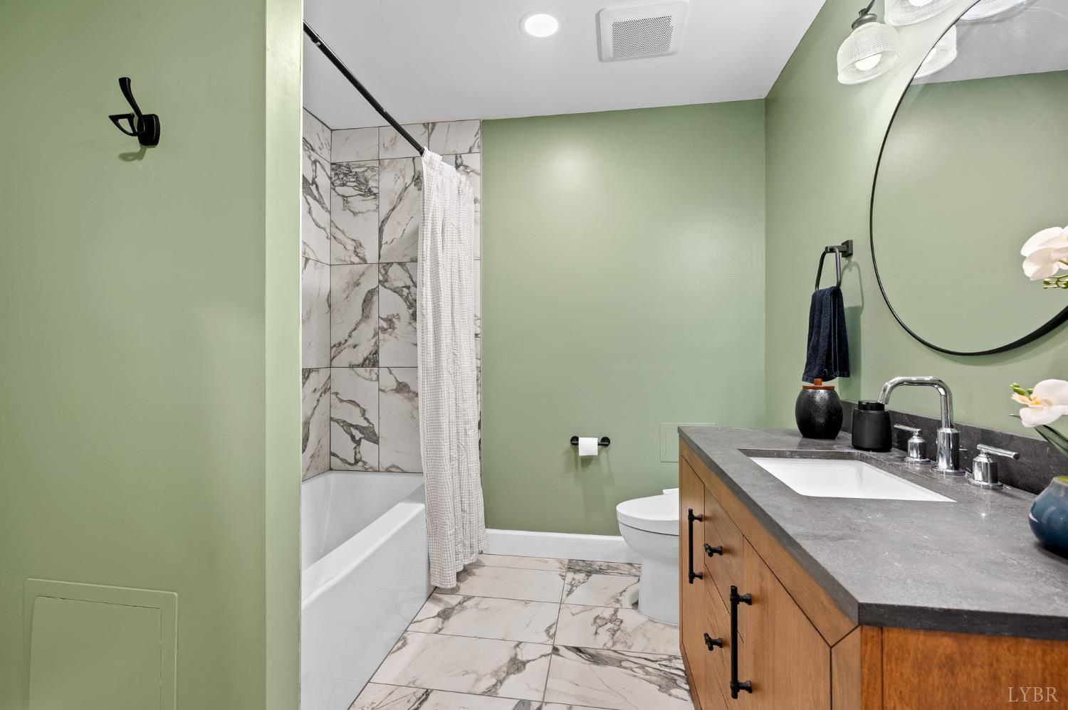 405 Meadowridge Drive