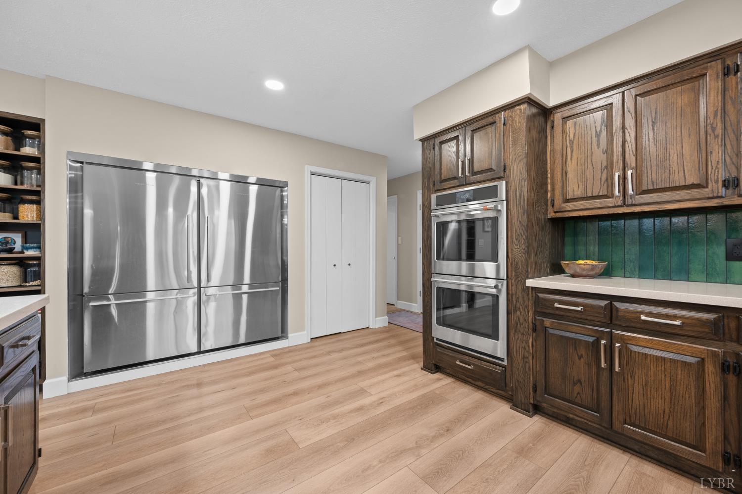 405 Meadowridge Drive