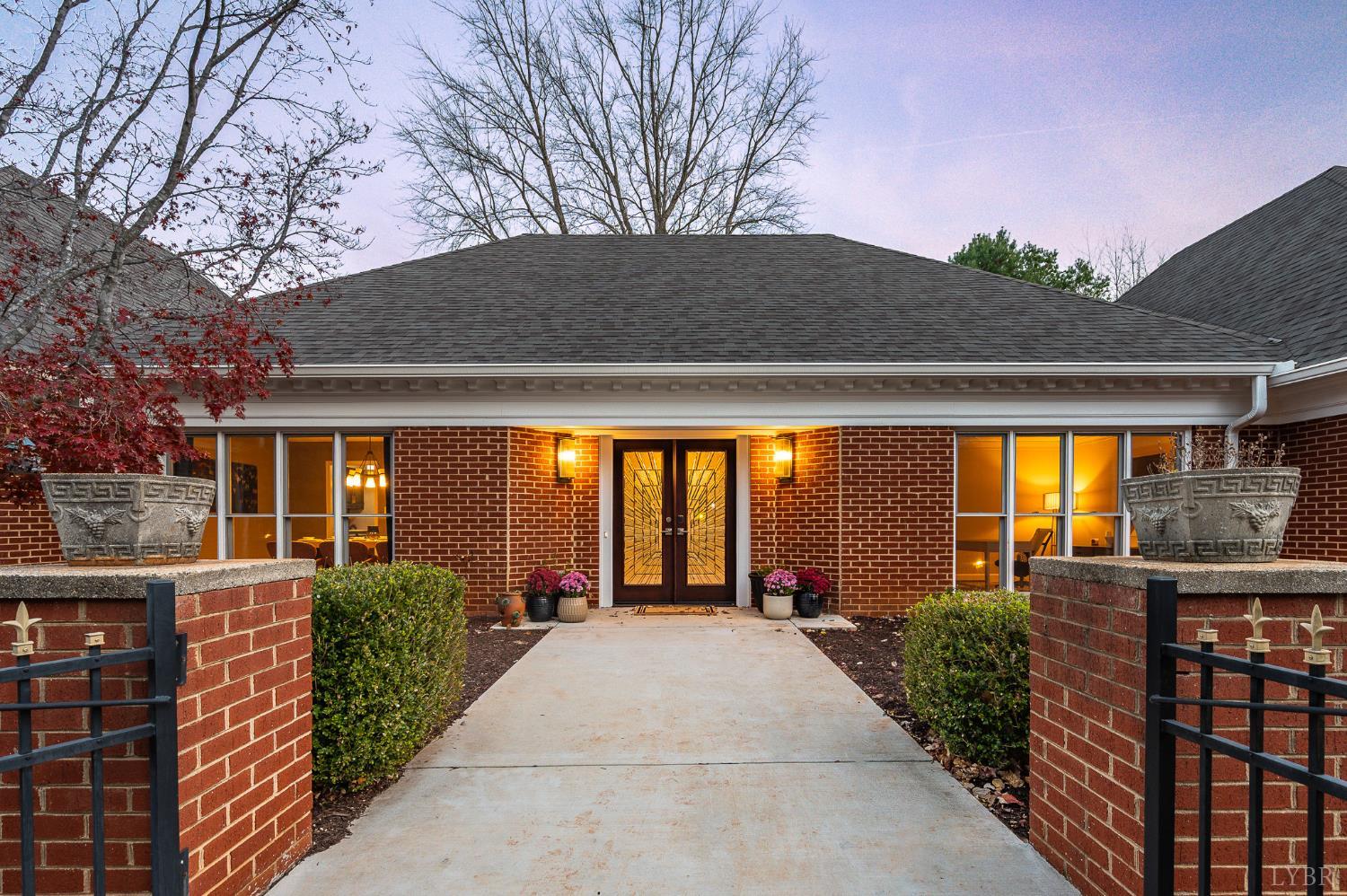 405 Meadowridge Drive