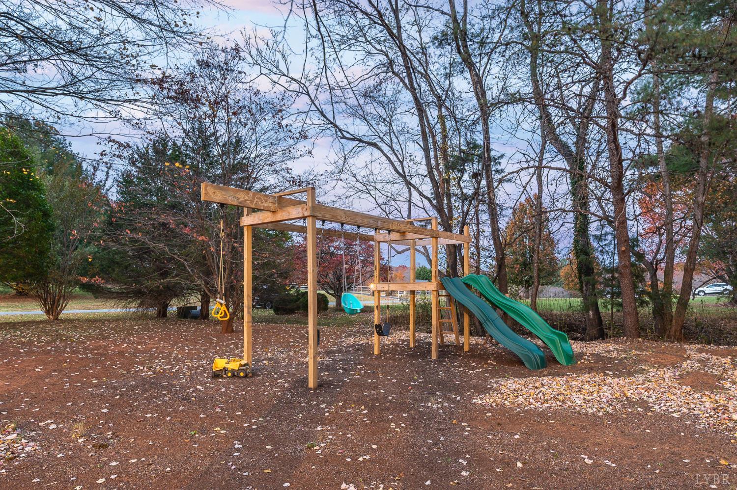 405 Meadowridge Drive