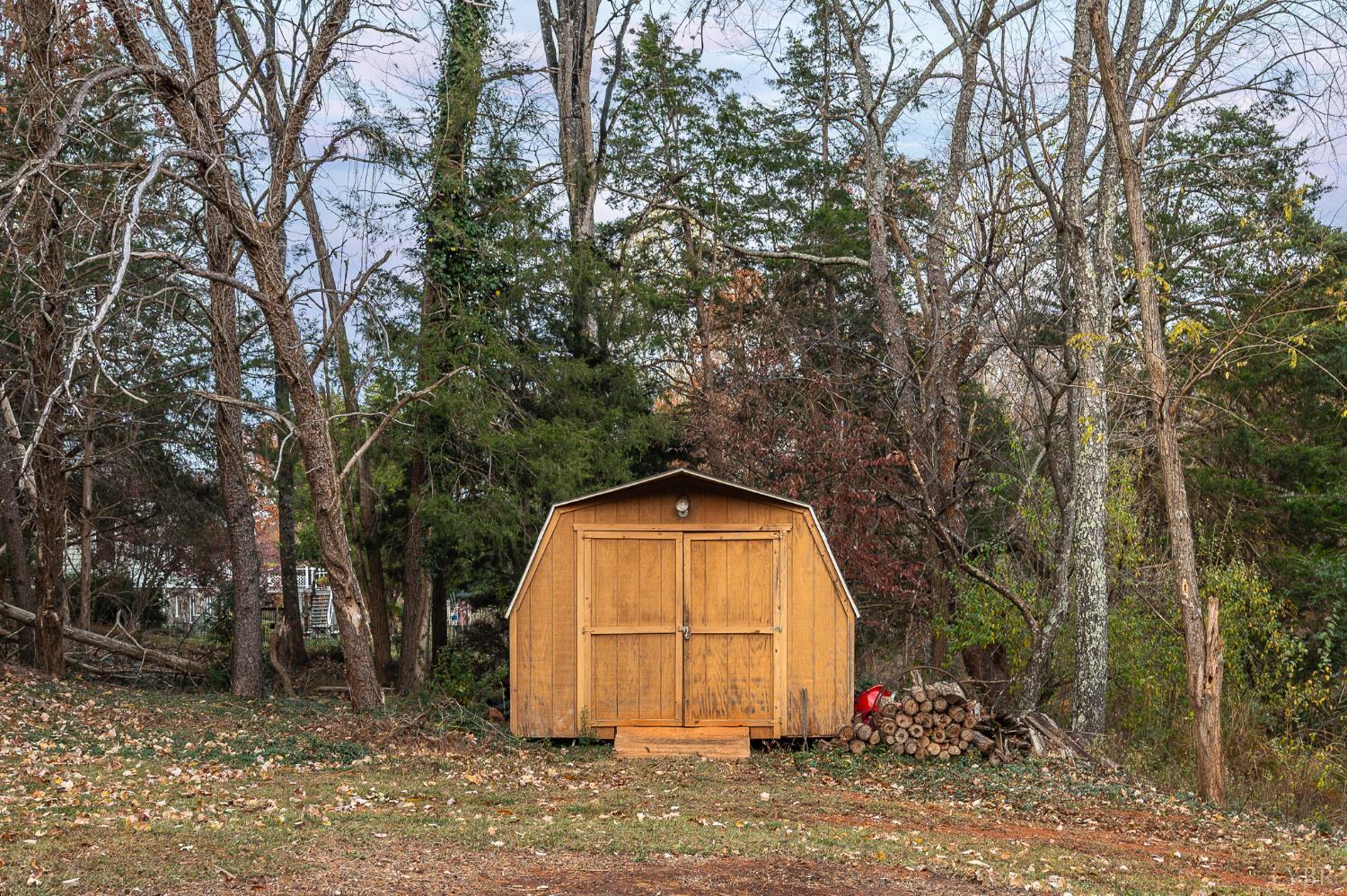 405 Meadowridge Drive