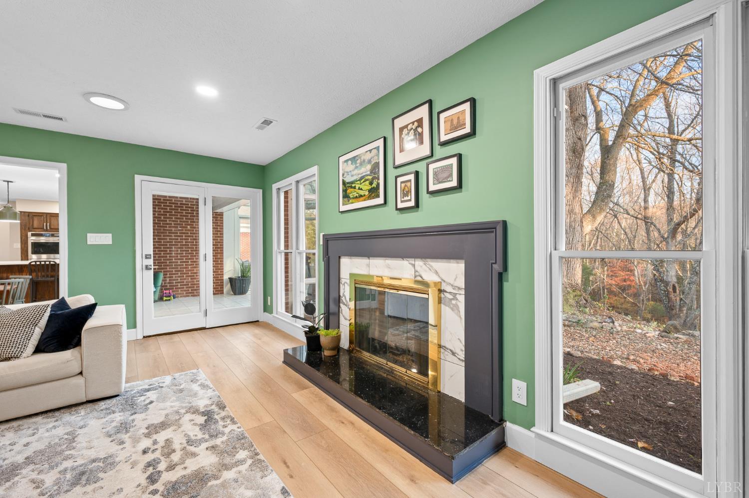 405 Meadowridge Drive