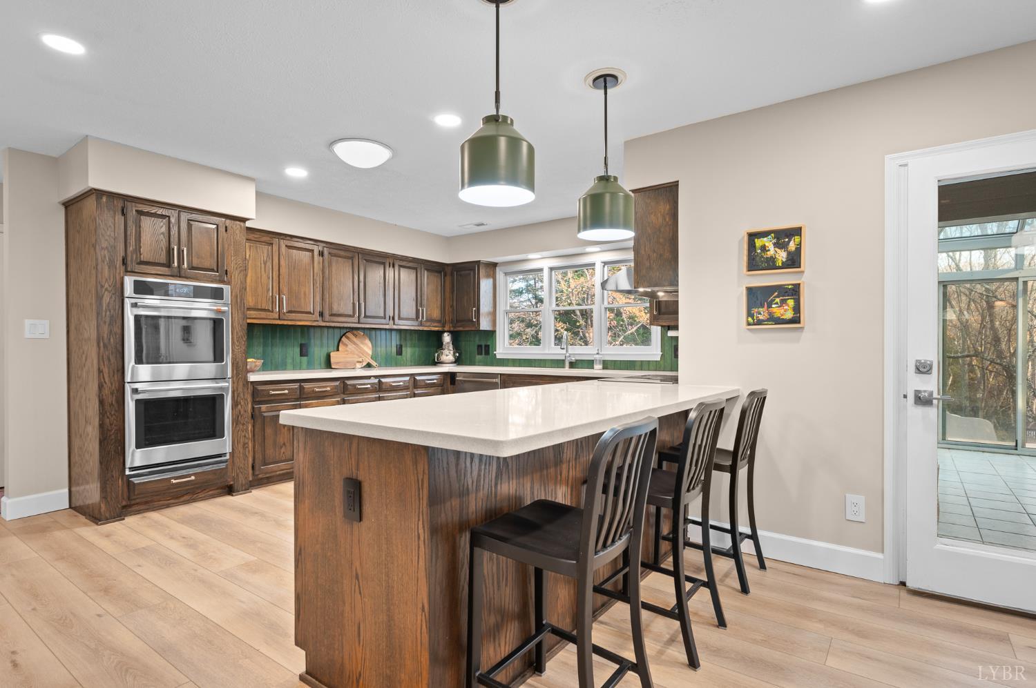 405 Meadowridge Drive