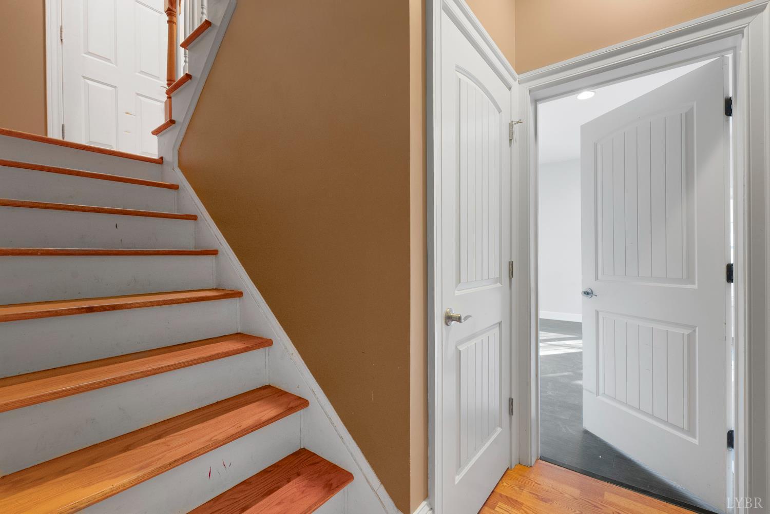 1040 Hooper Woods Drive