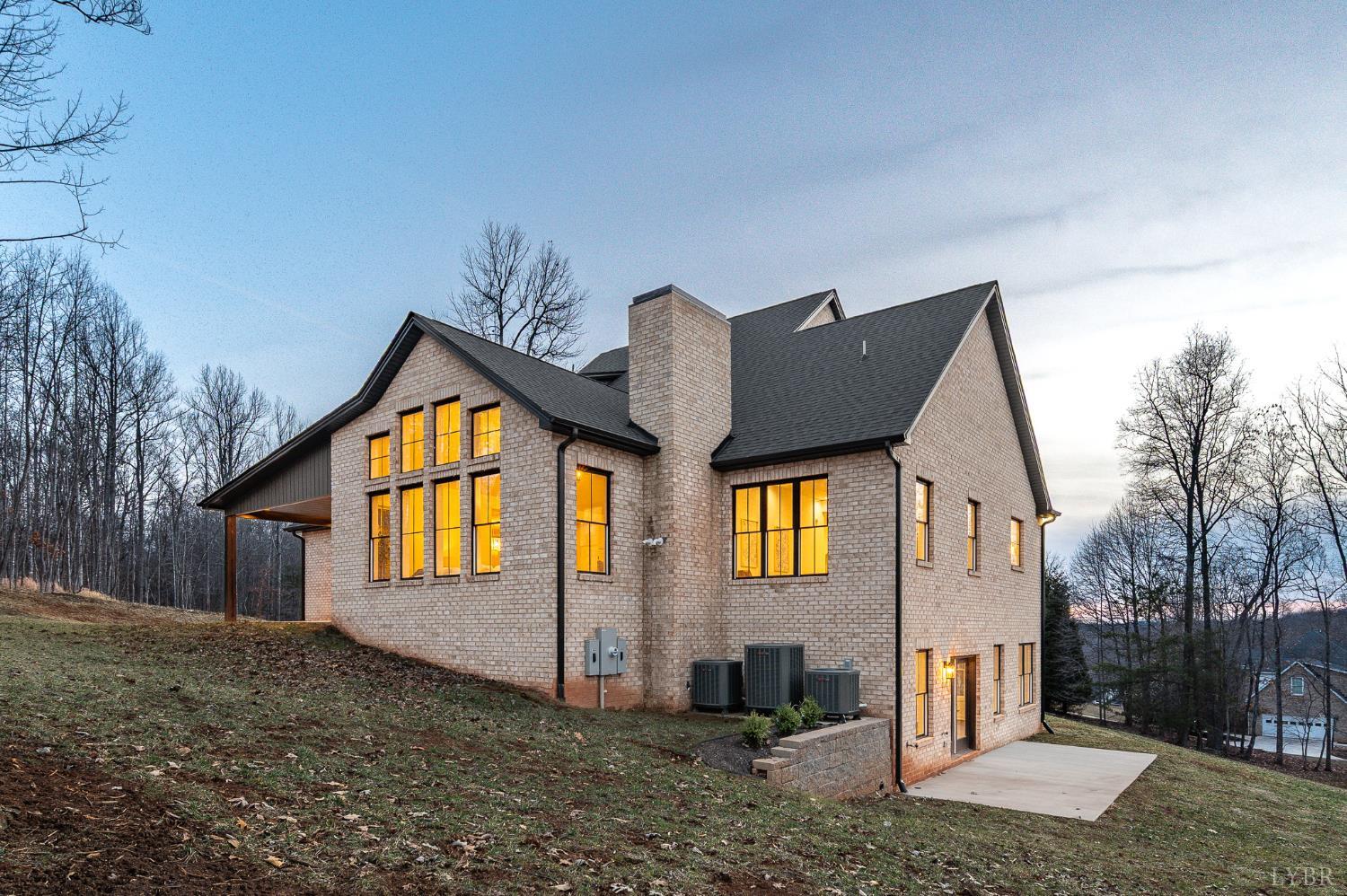 1148 Val Terrace Court