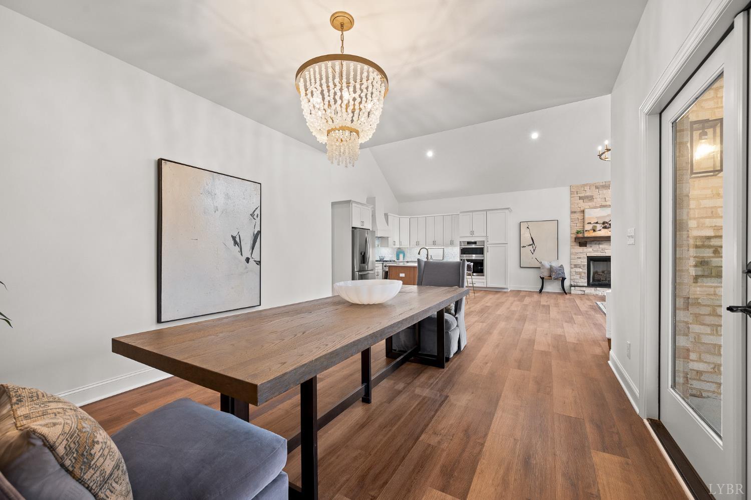 1148 Val Terrace Court