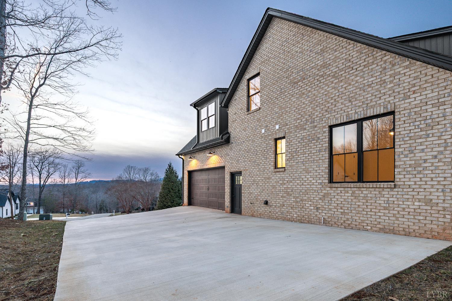 1148 Val Terrace Court