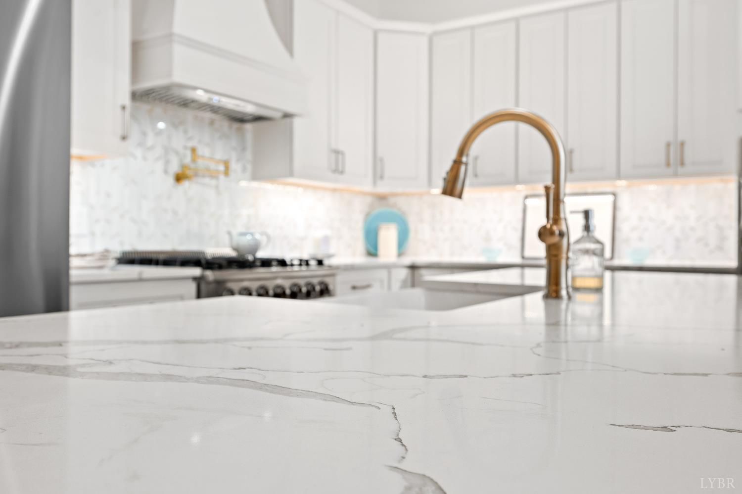 1148 Val Terrace Court