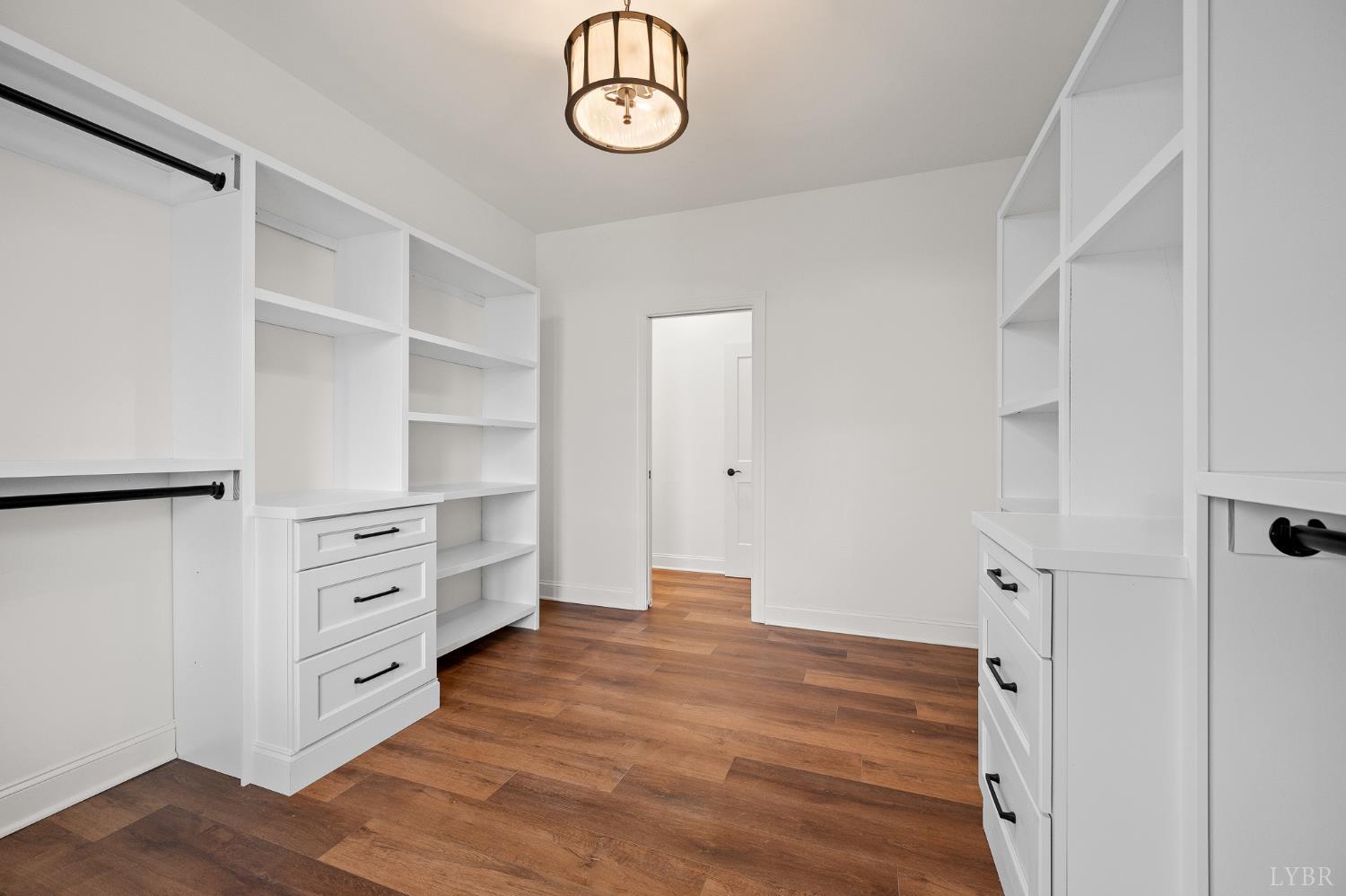 1148 Val Terrace Court