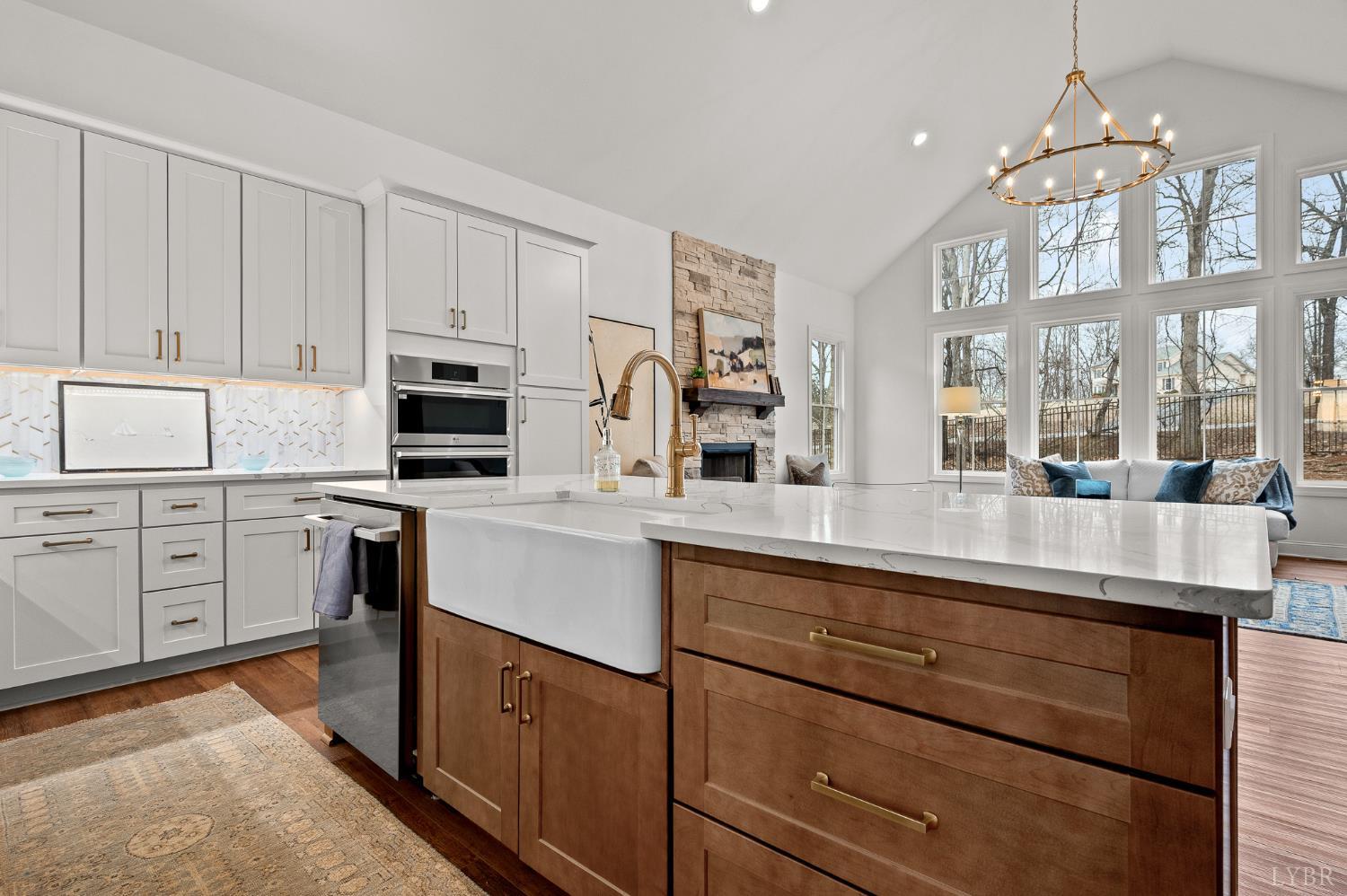 1148 Val Terrace Court