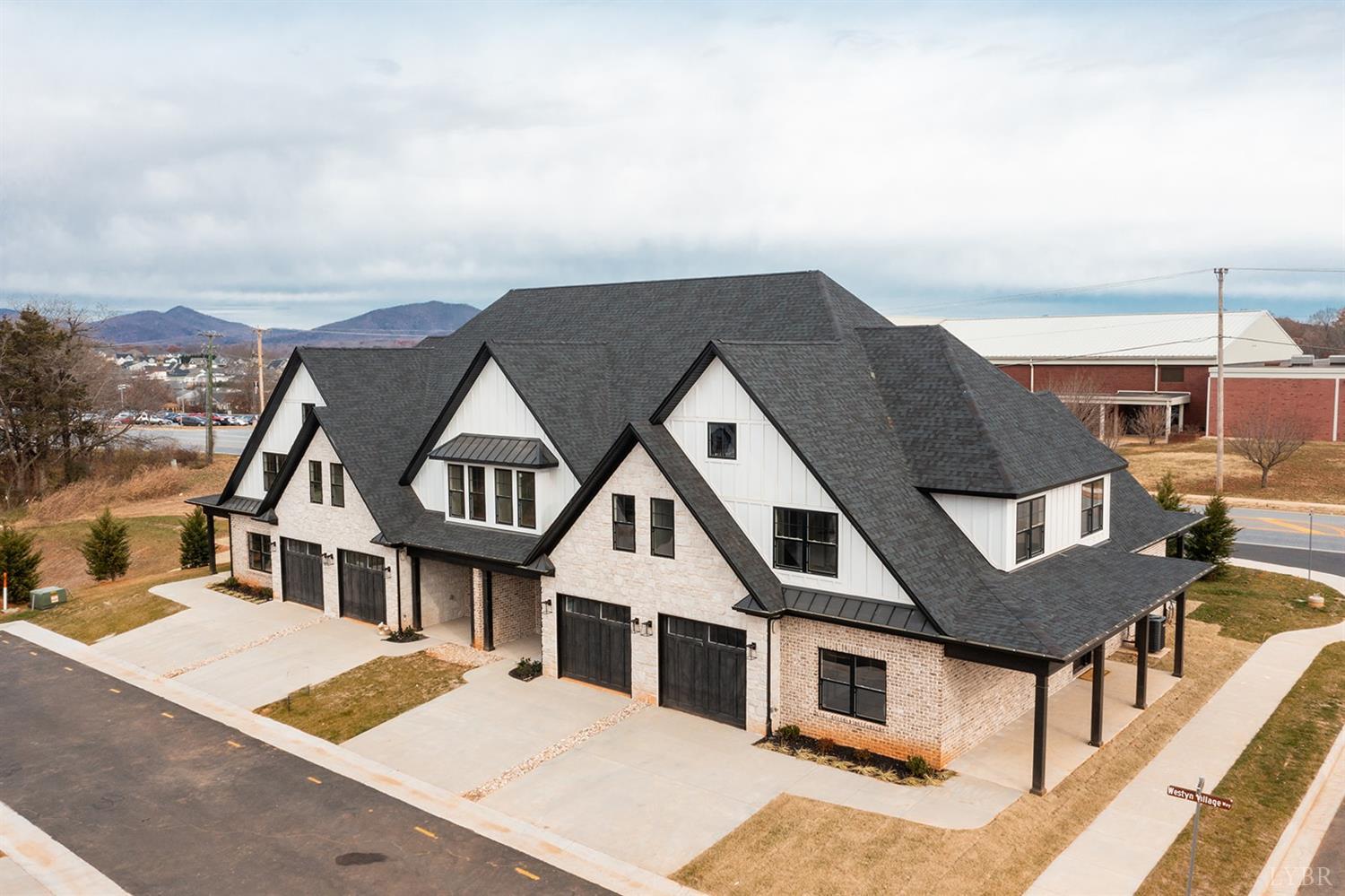 1151 South Westyn Loop