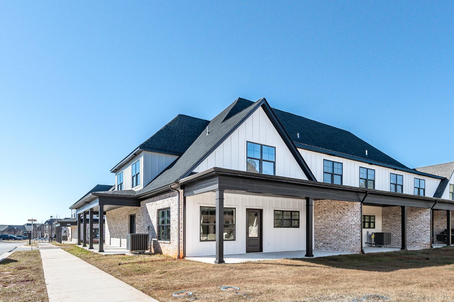 1151 South Westyn Loop